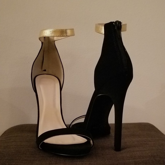 Charlotte Russe (Glee 331) Suede & Metallic - Picture 2 of 2